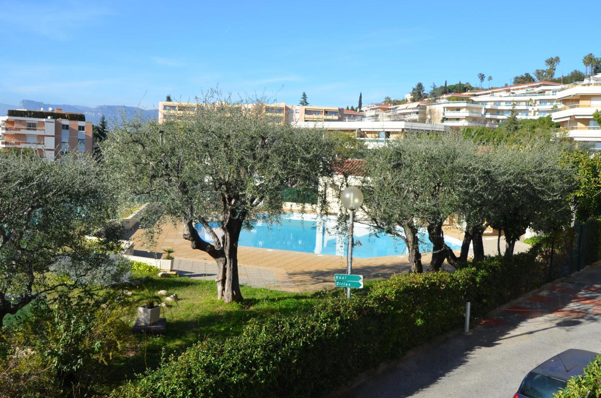 Plein Ciel - Appartement 5 Personnes Avec Piscine Sur La Corniche Fleurie A Nice Exterior photo